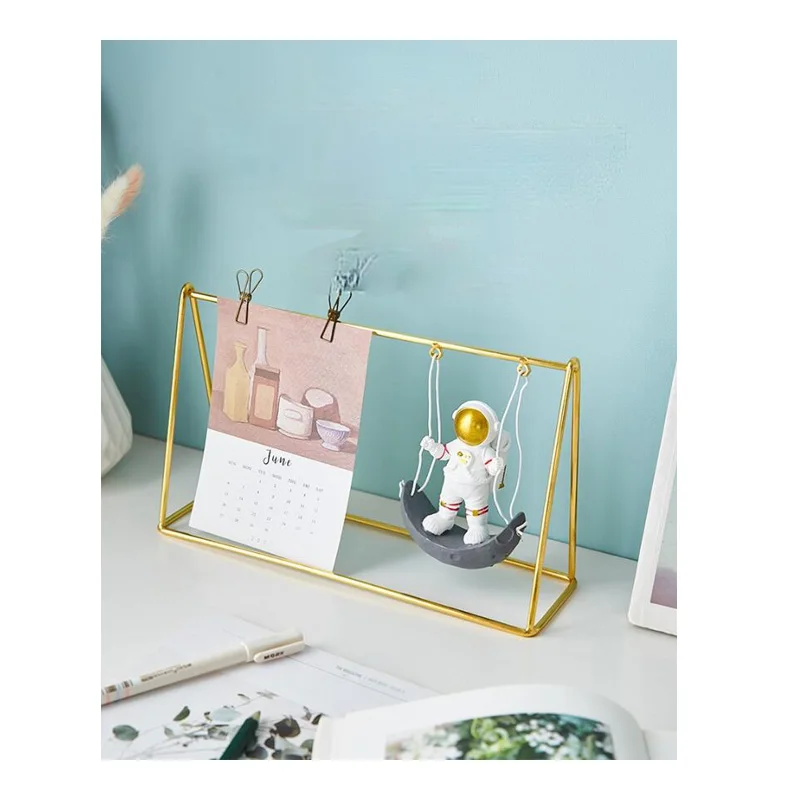 

Creative Astronaut Calendar Frame Decoration DIY 5inch Photo Album Frame Photo Set