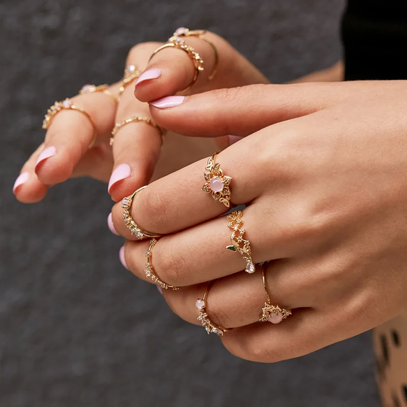 Женское кольцо с золотыми бабочками регулируемое Открытое на палец отверстиями