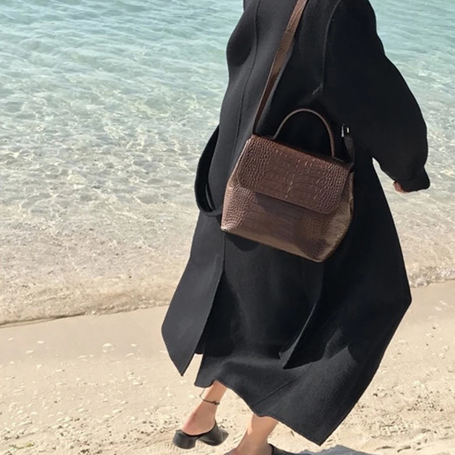 Повседневная сумка аллигатора женская мессенджер с крокодиловым узором через