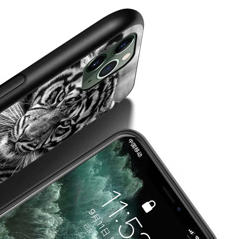 

Tiger Leopard Panther For iPhone 12 Pro Max Mini 11 Pro XS Max X XR 6S 6 7 8 Plus 5S Bright Black Phone Case