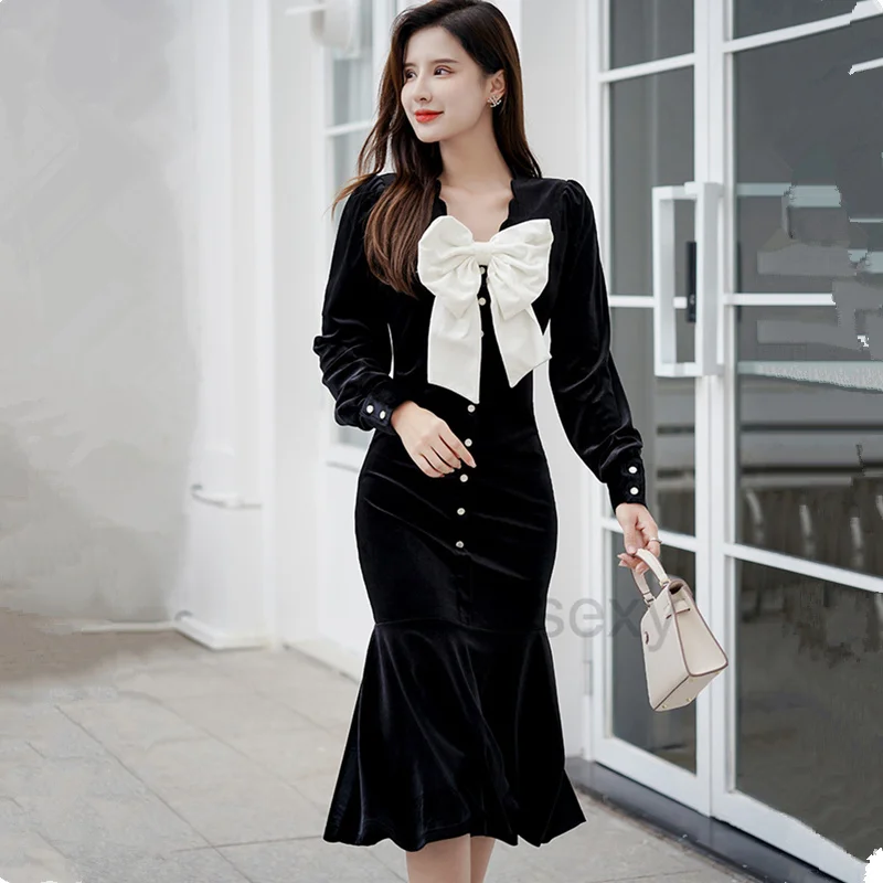 

Hepburn Style WOmen Black Mermaid Dress 2021 Winter VIntage Big Bows SIngle Breasted long Sleeve Midi Velvet Dress For Party