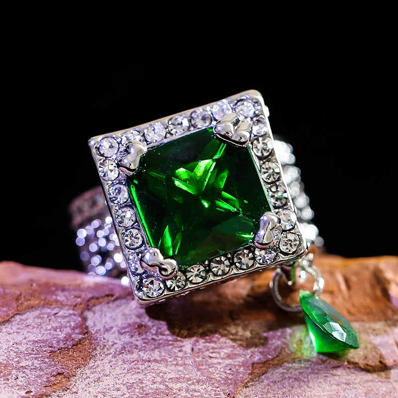 

Fashion Green Stone Couple Wedding Rings Hollow Rhinestone Micro Setting Square Engagement For Women Jewelry Gift A4X873