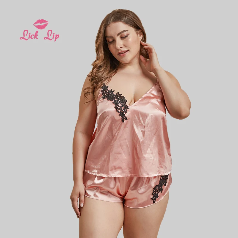 Женская кружевная ночная сорочка с цветочным узором | одежда