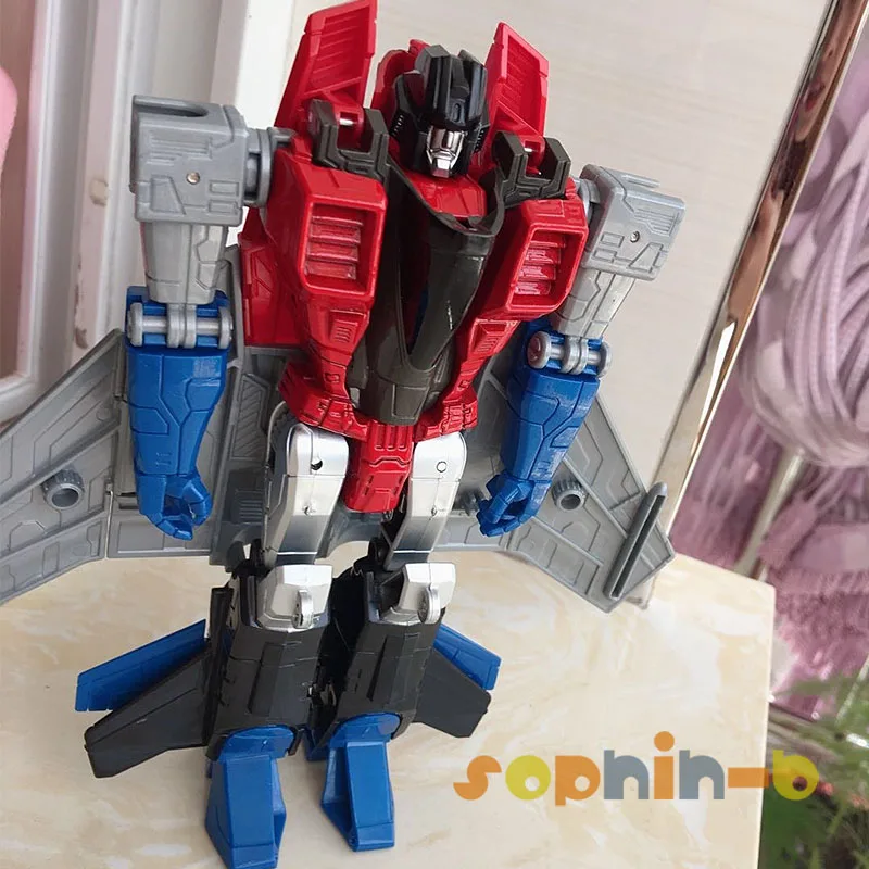 Трансформируемый Звездный крик с металлической частью Cybertron War figure toys