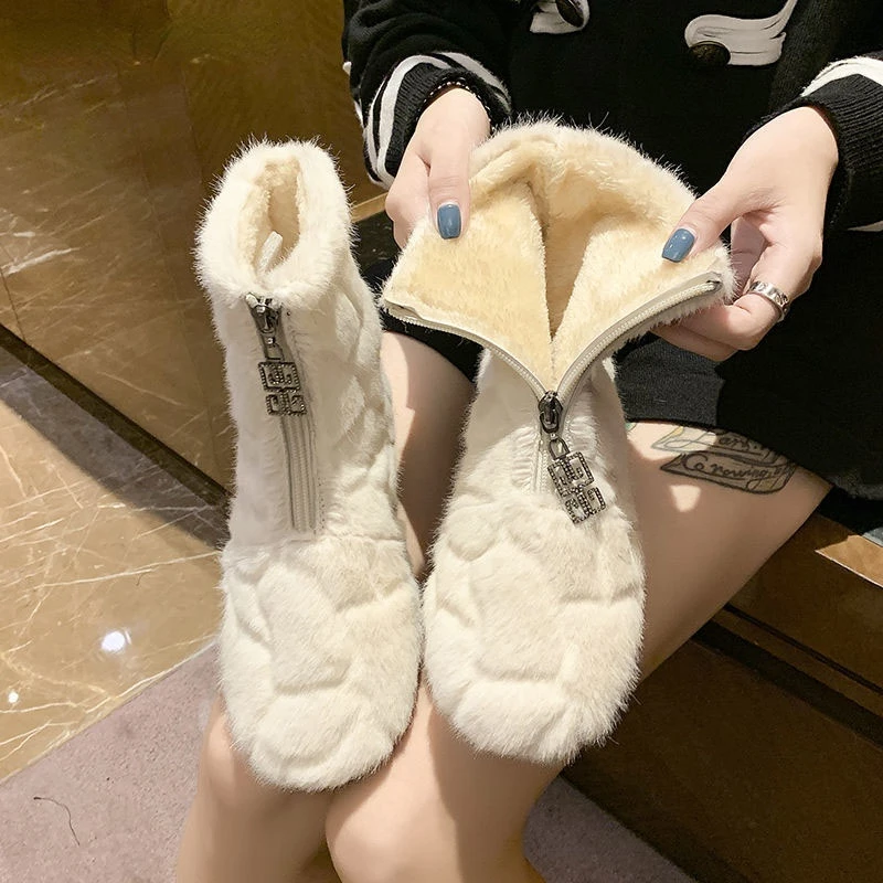 

Faux Short Plush Snow Boots 2021 Winter Women’s Shoes Flat Bottom Mink Shoes Female Winter Mink Hair Plush Upper Cotton Shoes
