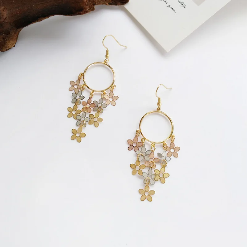 

Fshion Jewelry Dangle Earrings New Design Sweet Style Gold Color With Flower Drop Earrings Women Jewelry Party Gifts