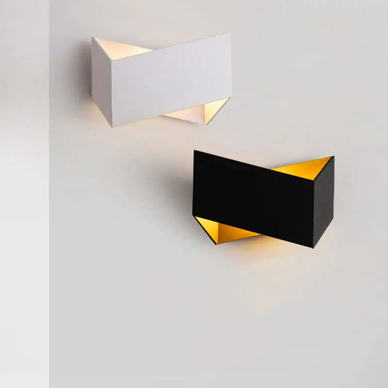 

Настенный светильник в скандинавском стиле, прикроватный комнатный светильник для спальни, лестницы, лампа с геометрическим рисунком, 5 Вт