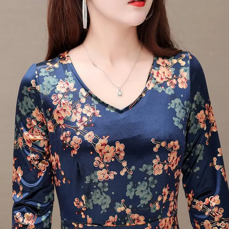 

Plus Size New 2020 Spring Autumn Women Floral Print Velvet Dress Elegant V-Neck Vintage Long Sleeve Dresses Slim Vestidos R88
