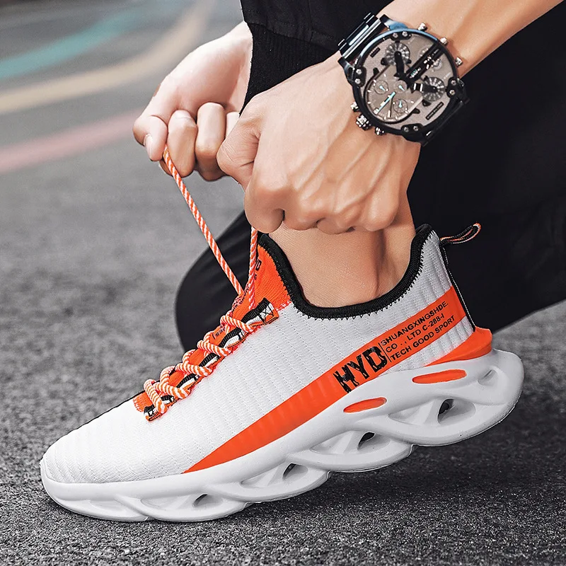 

Men Breathable Sneakers Flying Woven Hollow Blade Shoes Casual Travel Hiking Shoes Zapatos Hombre Casuales