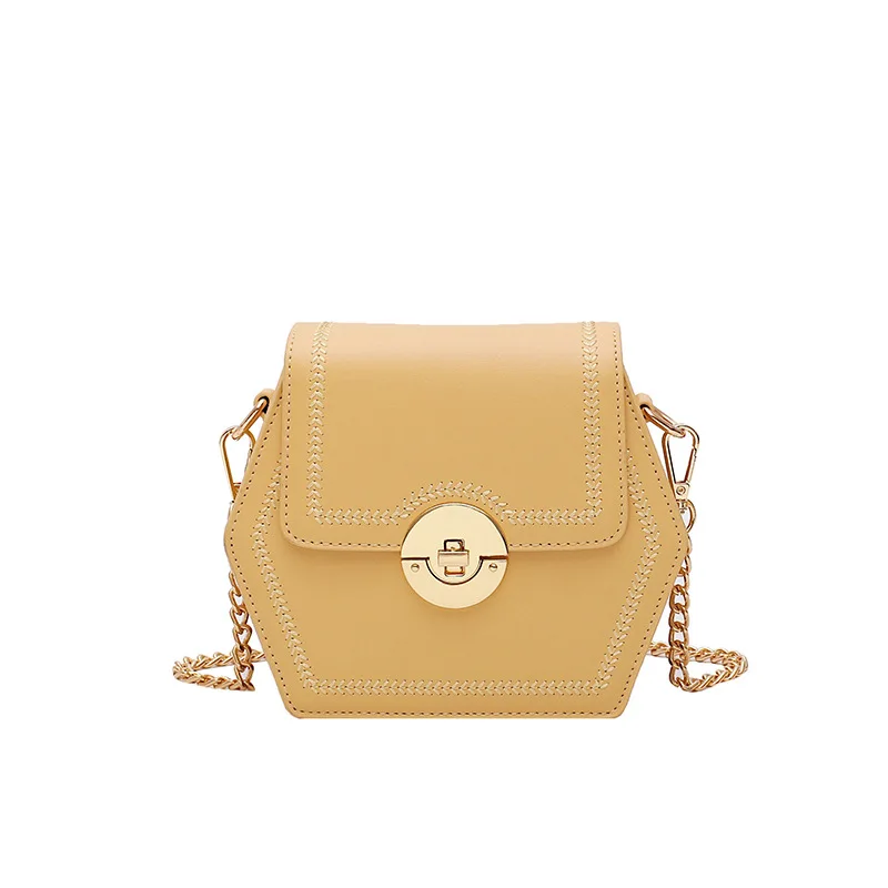 

High Sense of European and American Niche Bag Female 2021 New Small Fresh Western Fashion Popular Messenger Bag