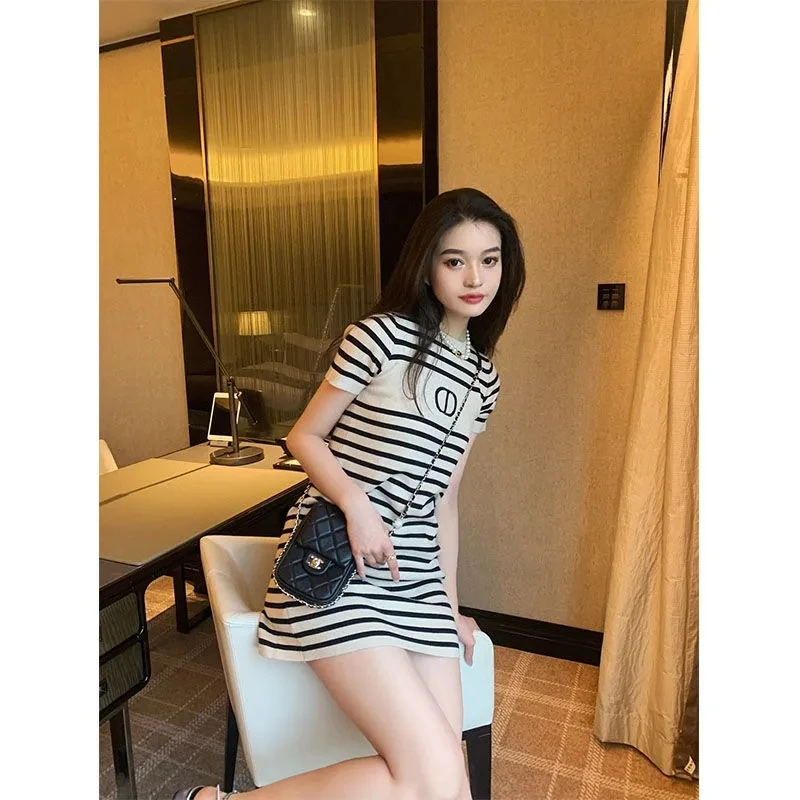 Женское короткое платье с круглым вырезом TSXT элегантное приталенное в Корейском