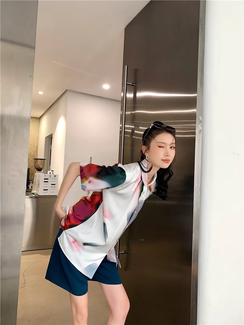 

ZCSMLL Ink Contrast White Short-sleeved Shirts for Couples Loose blouse for Men and Women 2021 Spring Summer Korean Tops