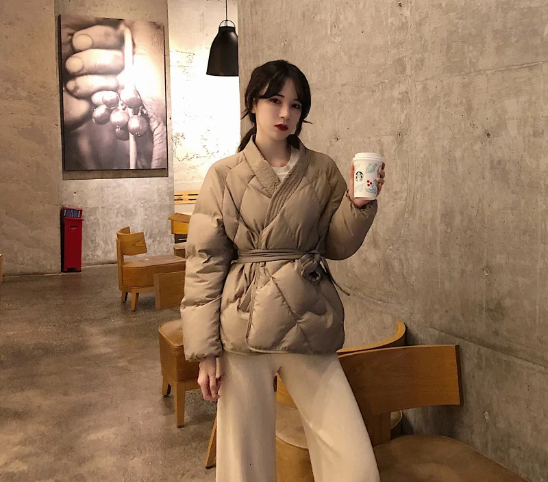 2019 зимнее женское пальто на хлопковой подкладке с поясом кремово-белое теплые