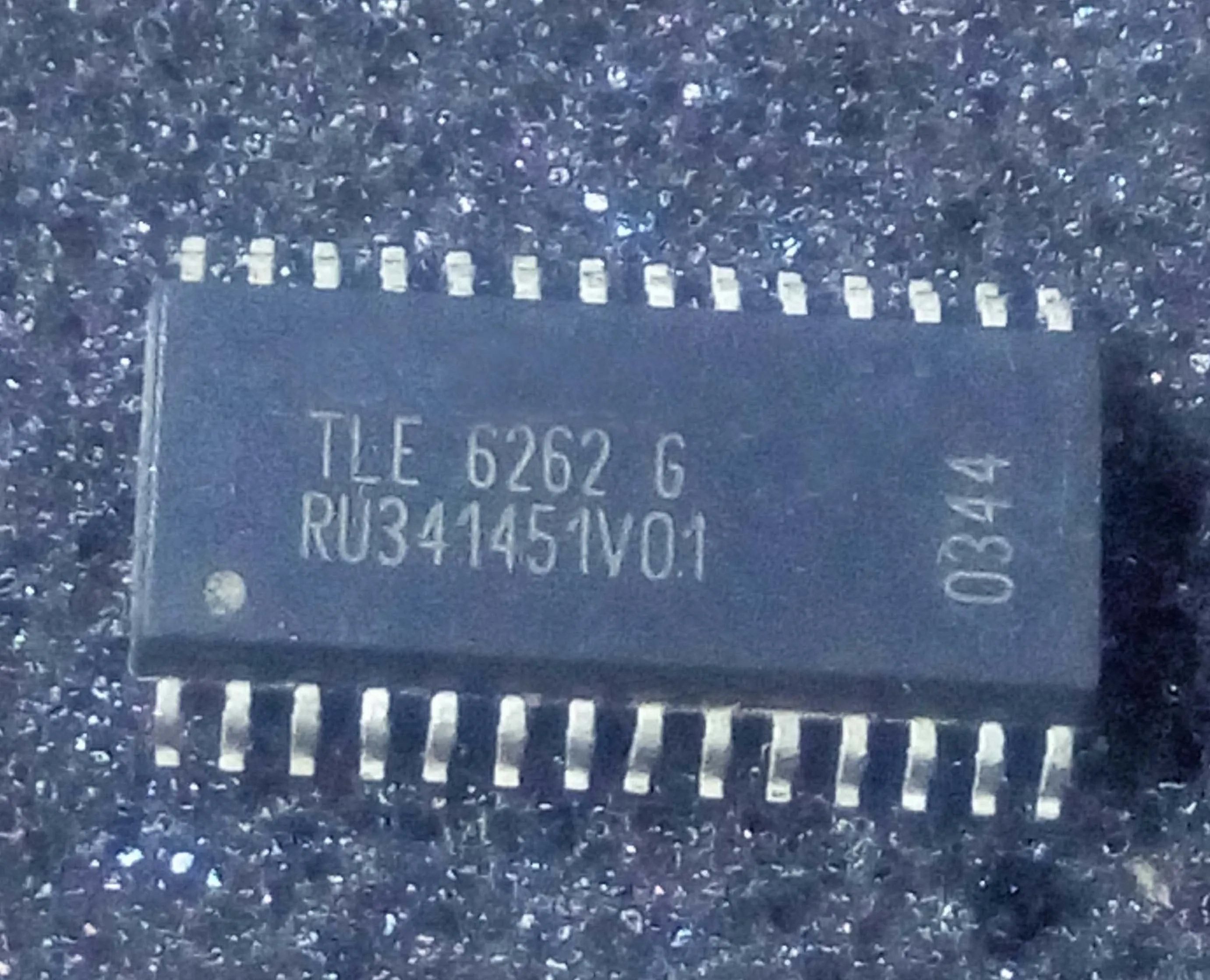 

Новый TLE6262G 100% Новый оригинальный