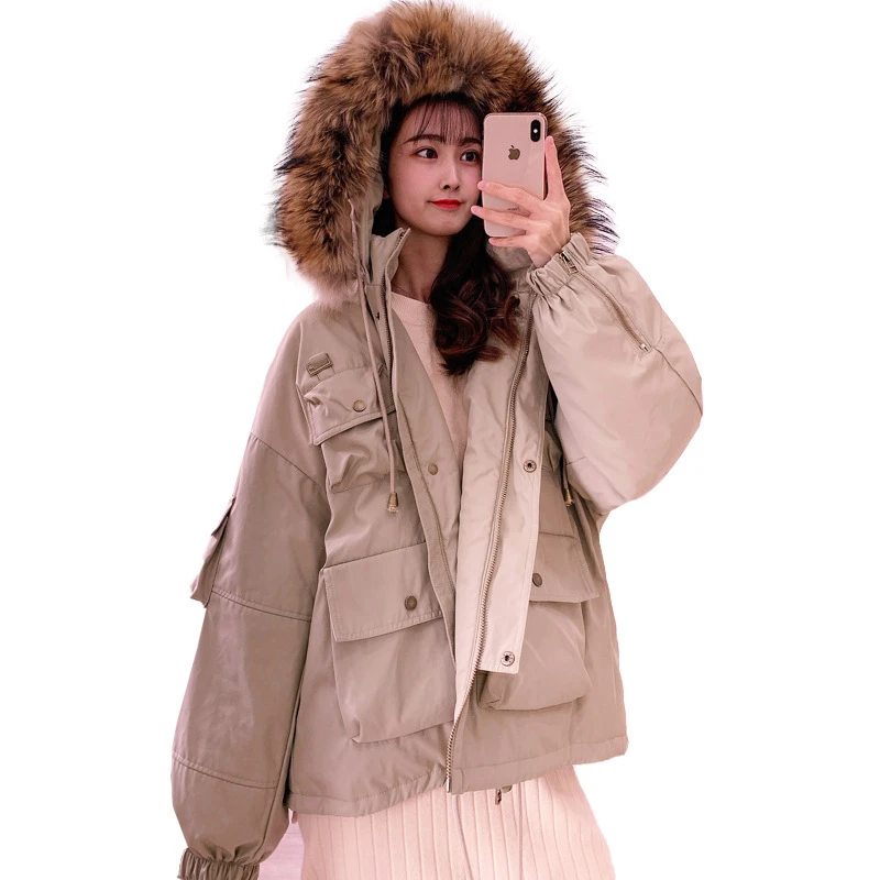 

2020 New Down Jacket Korean Female Short Style Loose Fashion Real Raccoon Large Fur Collar Women Parkas Fur Hooded Warm Tooling