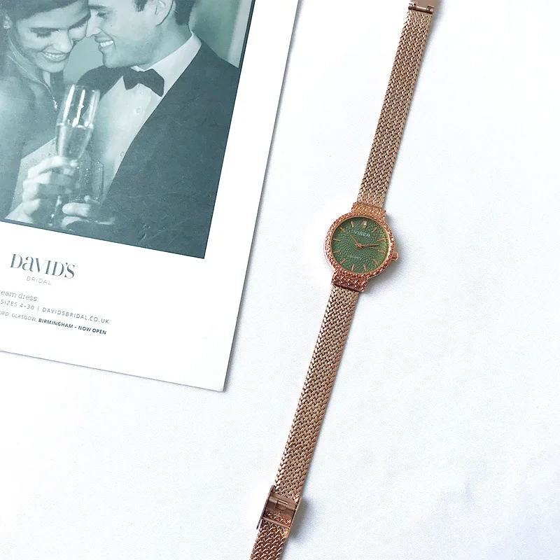

Ins Wind Vintage Thin Belt Compact and Exquisite Retro Chic Literary Ladies Watch Square Temperament Simple Chain Table