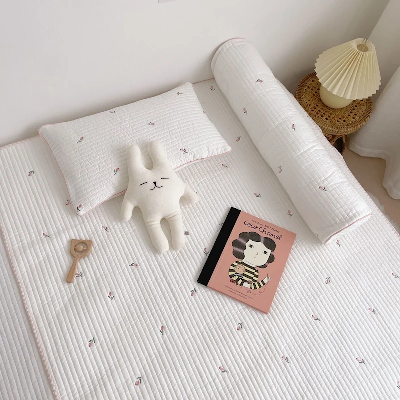 

Fashion Korean Flower Baby Bed Mattress Sleeping Cotton Breathable Newborns Crib Bed Sheet Photography Game Mat Colchoneta