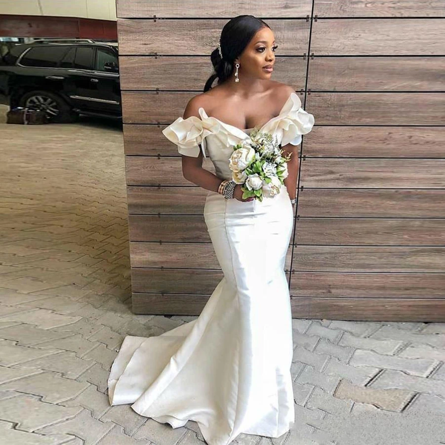 

YiMinpwp Ivory Mermaid Bridesmaid Dresses Off Shoulder Sweep Train Pleats Garden Country Wedding Guest Gowns Maid of Honor Dress