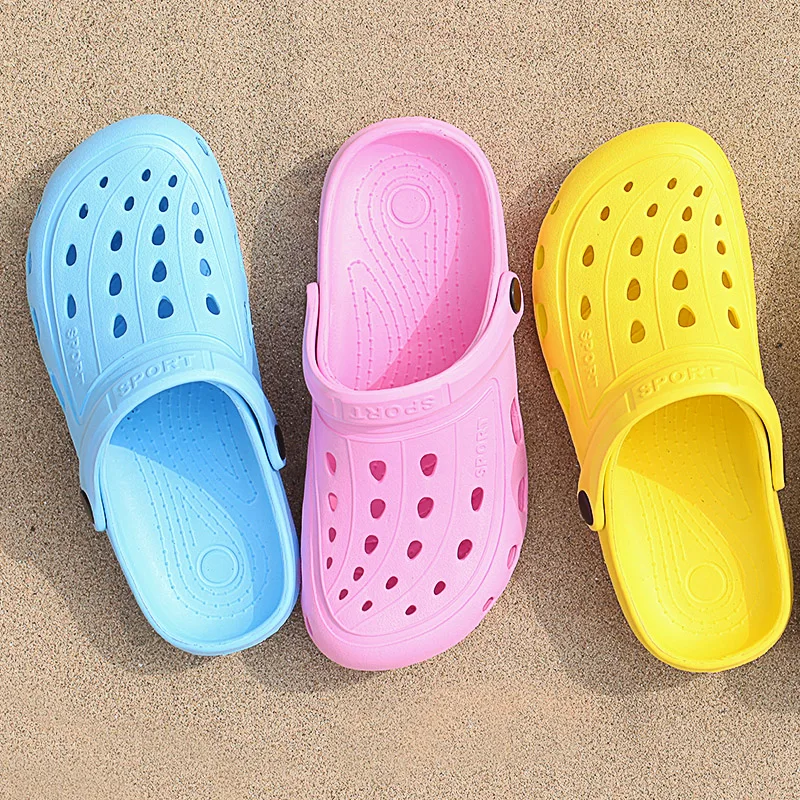 

Original Classic Clogs Garden Flip Flops Water Shoes Women Summer Beach Aqua Slipper Outdoor Rubber 2019 Sandals Gardening Shoes