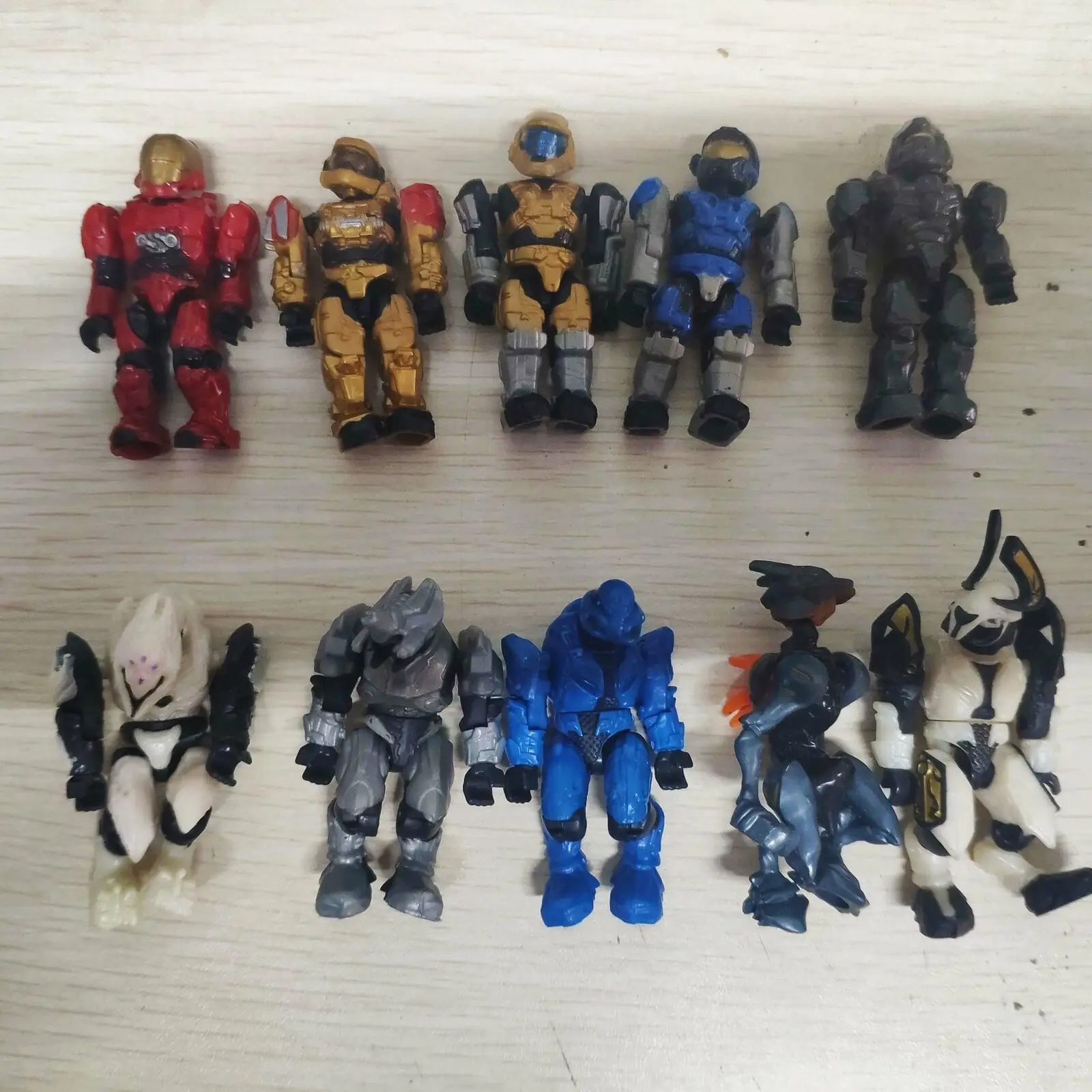 Набор из 10 шт. строительные игрушки Mega Bloks Halo красные золотые серые синие