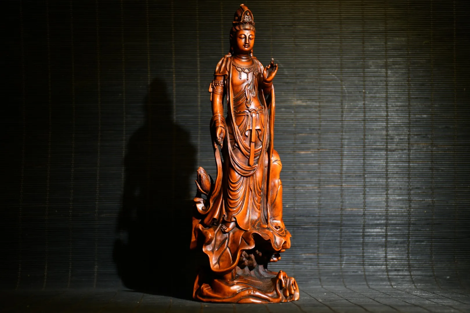 

Home Decor 9" China Lucky Old Boxwood Hand-carved Lotus Guanyin Bodhisattva Statue Standing Buddha Enshrine the Buddha