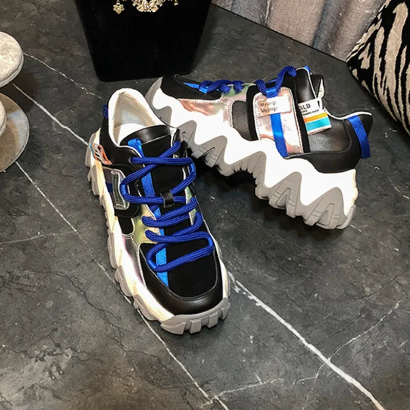 Женские кроссовки из натуральной кожи на платформе со шнуровкой|Обувь без