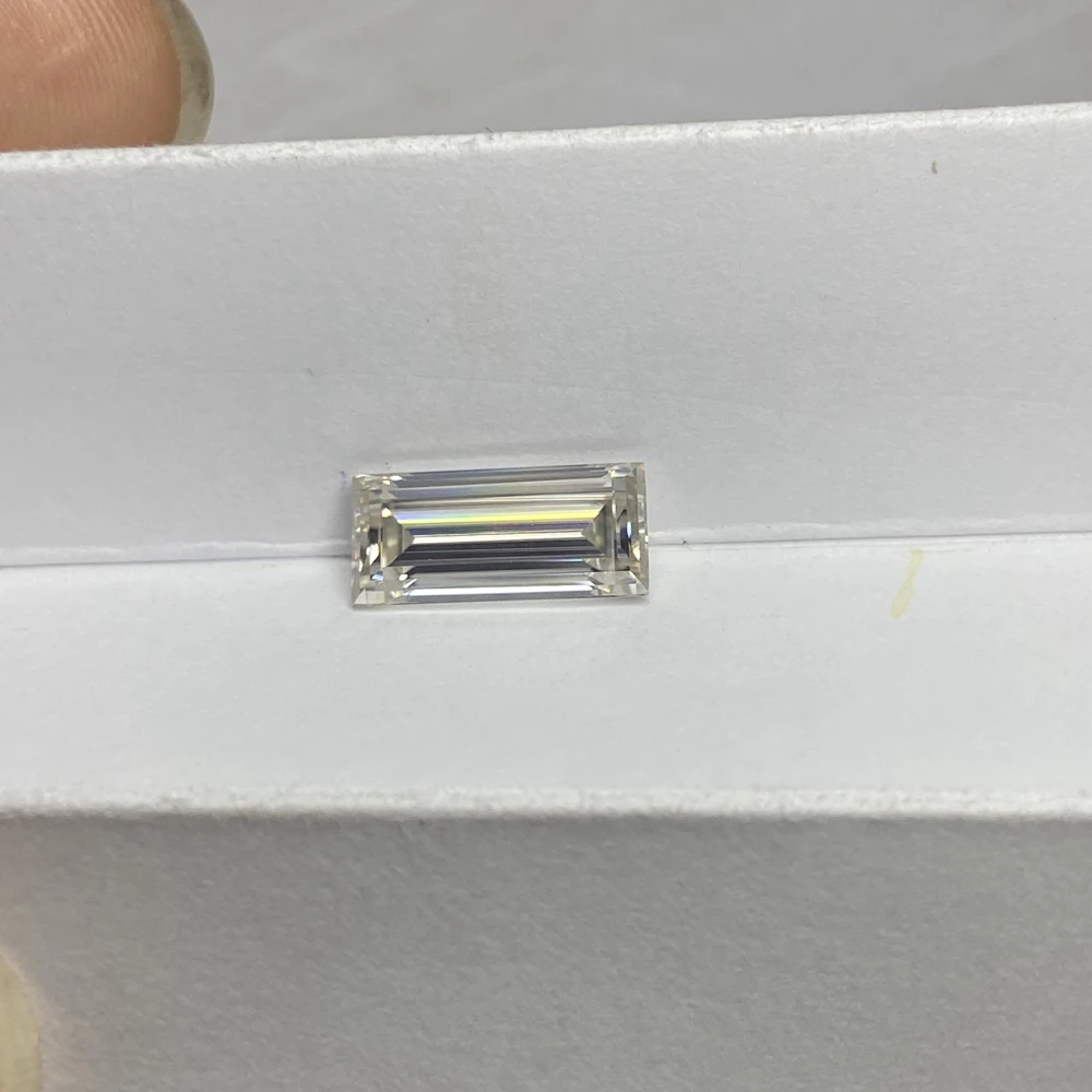 

Удлиненный бриллиант Meisidian D VVS1 Whhite 6x13 мм, 2 карата