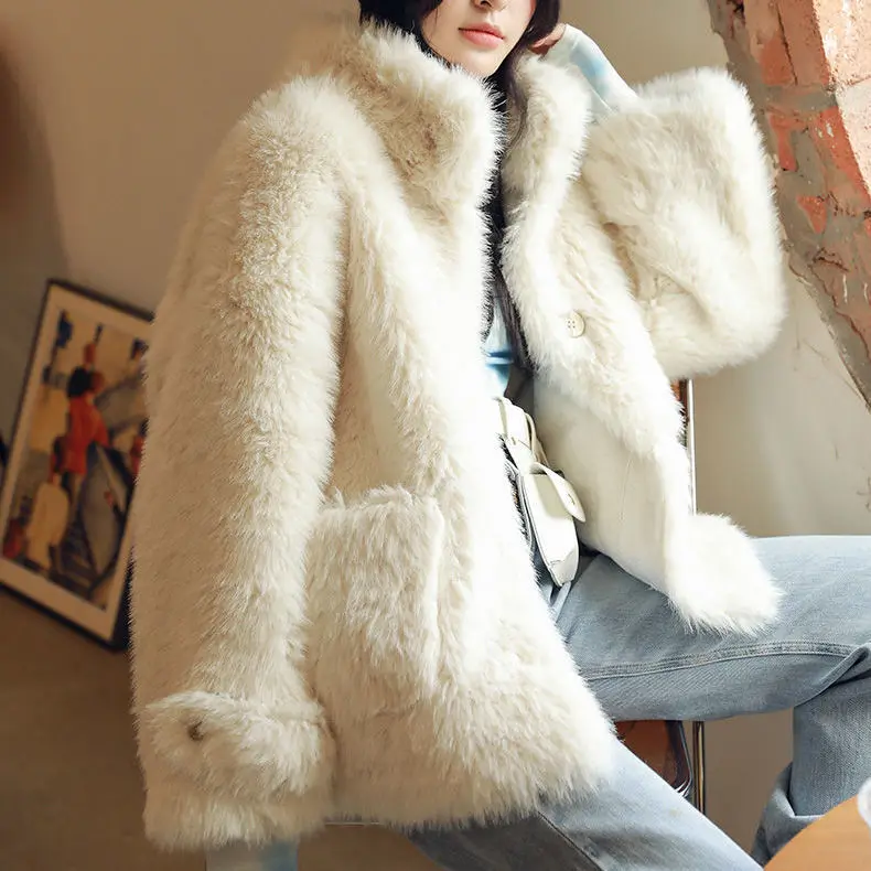 

Women 2021 Autumn Winter Fashion Solid Color Faux Fur Coat Female Short Single Breasted Outwears Ladies Loose Warm Jackets Q532