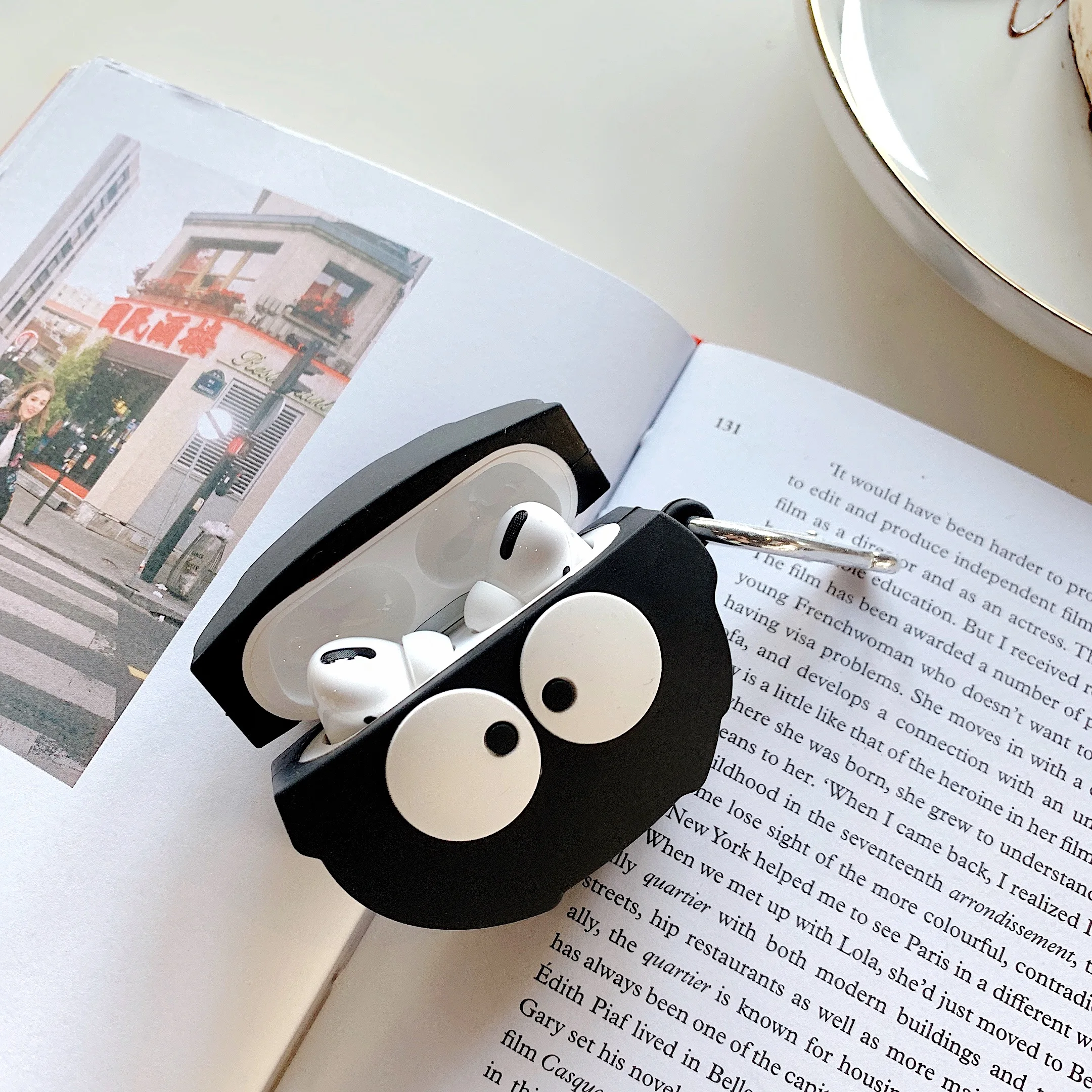 Черный силиконовый чехол для наушников с брикетом Тоторо Apple airpods Pro кольцом