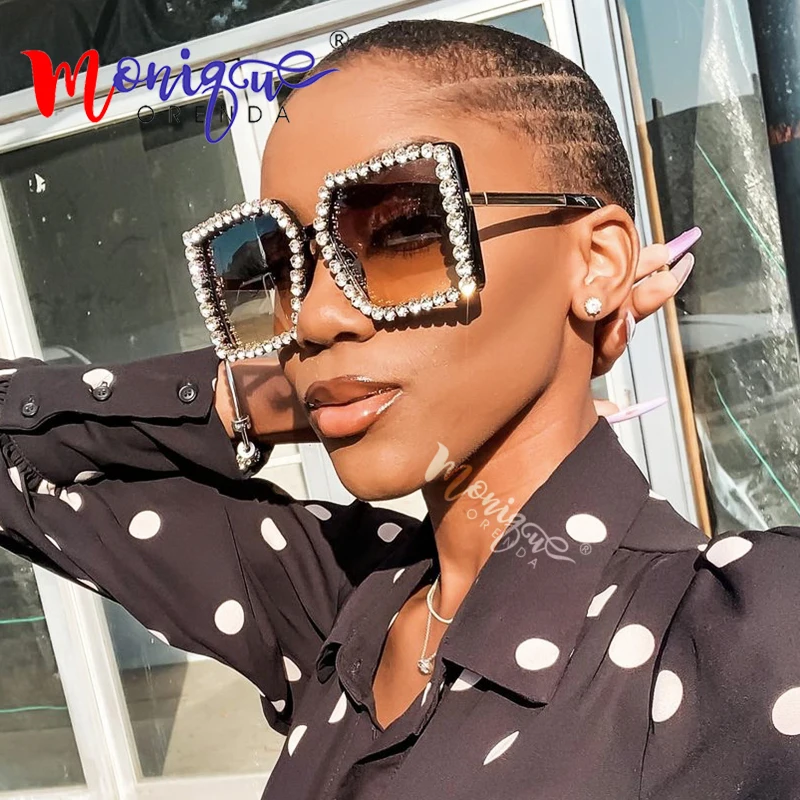 

2022 Sunglasses Women Oversized Diamond Sun Glasses Ladies Luxury Rhinestone Shades Brand Designer Eyewear Oculos UV400