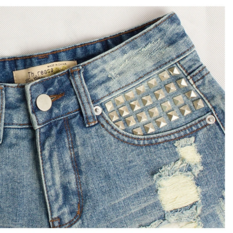 

Casual Shorts Feminino Summer 2021 Hole Denim Short With Rivet Baggy Shorts Woman Streetwear Bottoms BF Sexy Fashion Ladies Wear