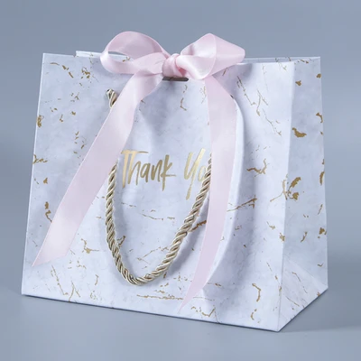 

20pcs Creative Marble European Style Gift Bag Wedding Gift Box Gives Bride Wedding Favors and Gift Candy Bags for Guests