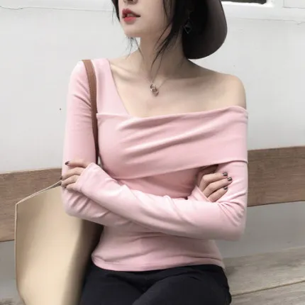 

hanNEW Sexy slant shoulder bottoming blouse women's leaky clavicle off shoulder top Western and slim fit
