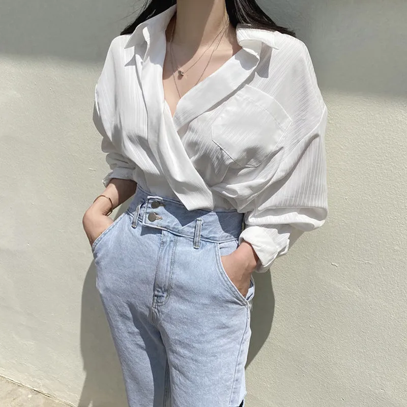 

2022 V-neck Loose Blouse Autumn Chic Pocket Striped Women Shirt Summer Elegant Lady White Tops Fashion Female Blusas Mujer 17676