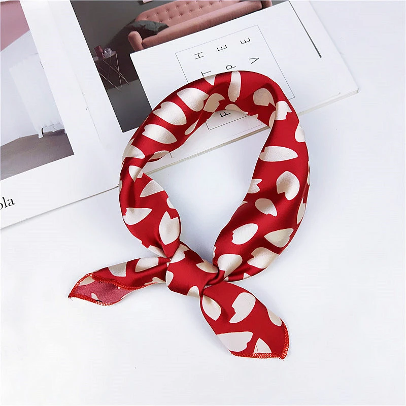 

2021 Square Silk Scarf Women Fashion Small Neck Leaves Pattern Scarfs Office Lady Hair Band Foulard Hand Kerchief Female Bandana