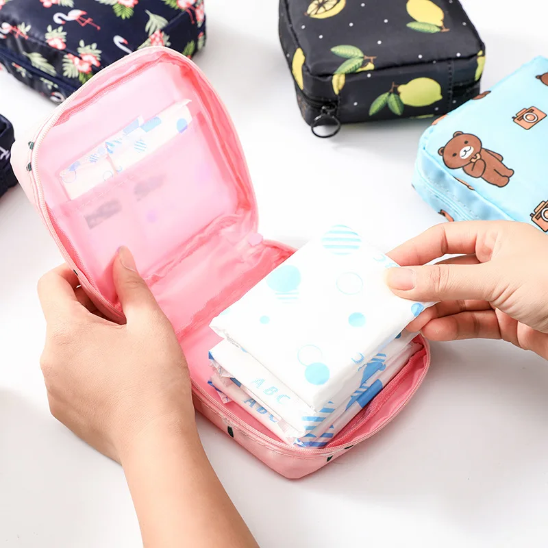 

1Pc Portable Mini Sanitary Towel Storage Bag Napkin Pad Pouch Purse Tampon Case Organizer Girls Feminine Washing Bag with Zipper