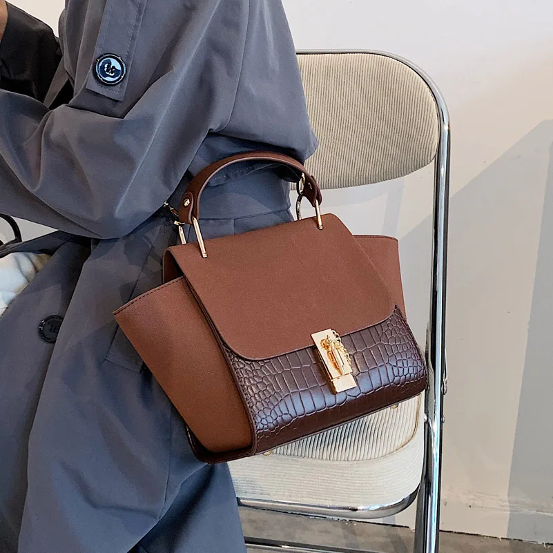 

2021 Designer Luxury Women Handbag Matte Leather Handbags Wing Bag Fashion Womens Crossbody Bags Totes Shoulder Bags Purses