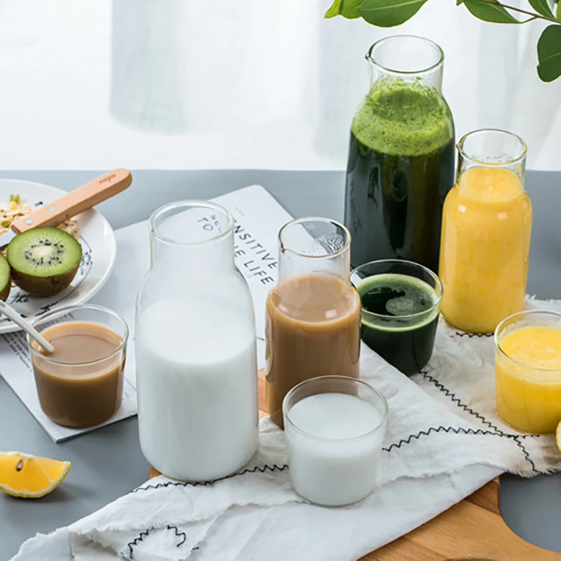 Кувшин небольшой емкости для напитков в японском стиле с набором чашек