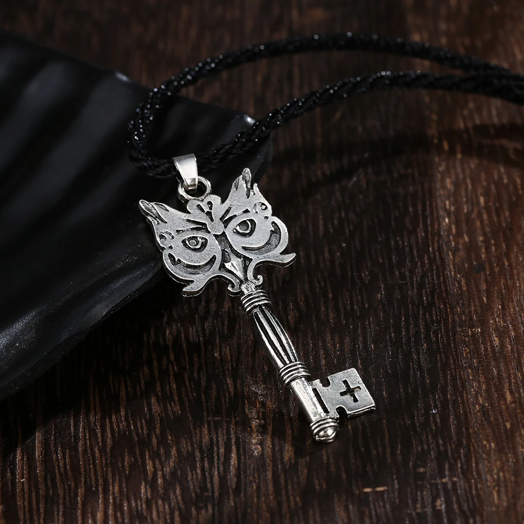 

QIMING Cute Animal Night Owl Key Necklace For Women Steampunk Jewelry Accessories Silver Men Necklace Collier Gift