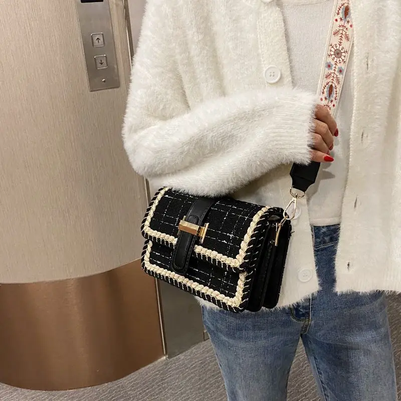 

ALContrast Color Braiding Wide Shoulder Straps Temperament Joker Of High Quality Fashion Woolen Single Shoulder Slant Female Bag