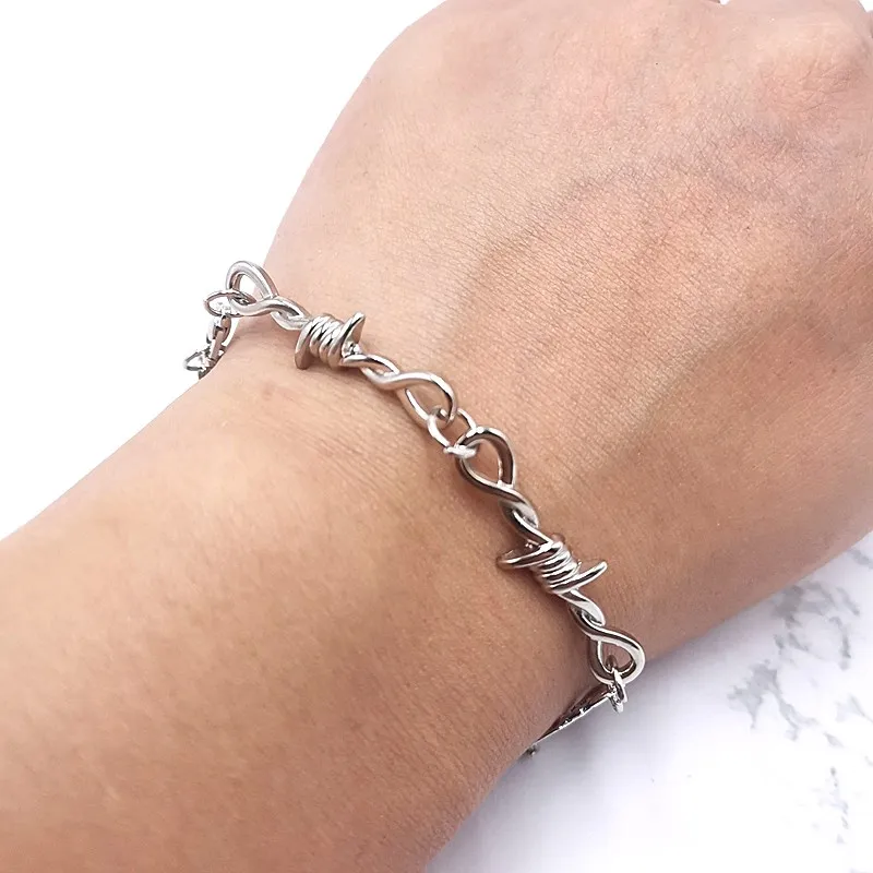 

2020 / Small Wire Brambles Iron Unisex Choker Bracelet Women Hip-hop Gothic Punk Style Barbed Wire Little Thorns Bracelet Gifts