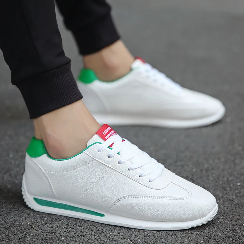 

Small white shoes for men's leisure sports are waterproof, light and non-slip running shoes