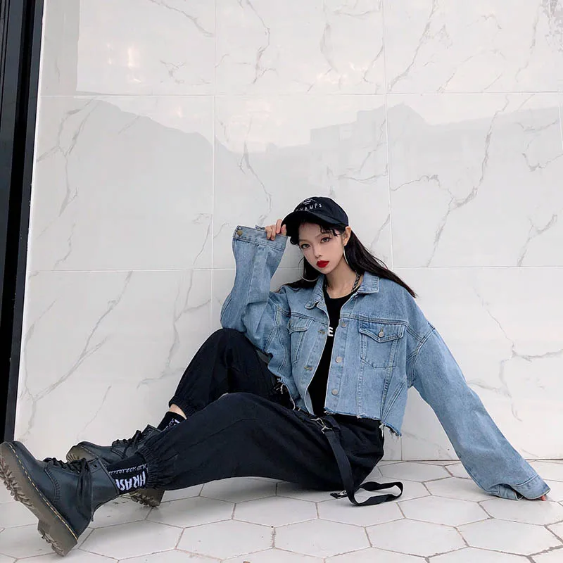 Укороченная джинсовая куртка женская в стиле бойфренда уличная одежда на осень и
