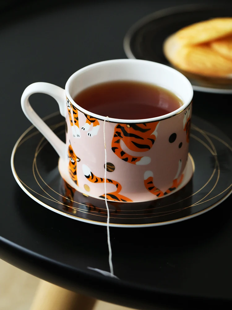 300 мл Роскошные чайные кофейные чашки королевские матовые керамические