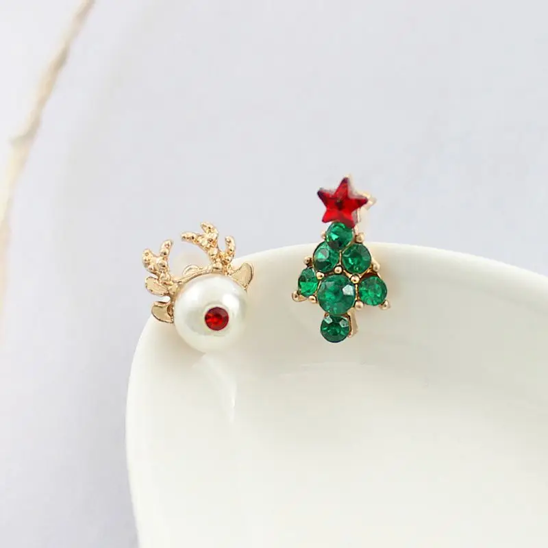 

6 Pairs Christmas Theme Crystals Inlaid Stud Earrings Snowflake Santa Claus Christmas Tree Earring Kit X-max Jewelry E56A