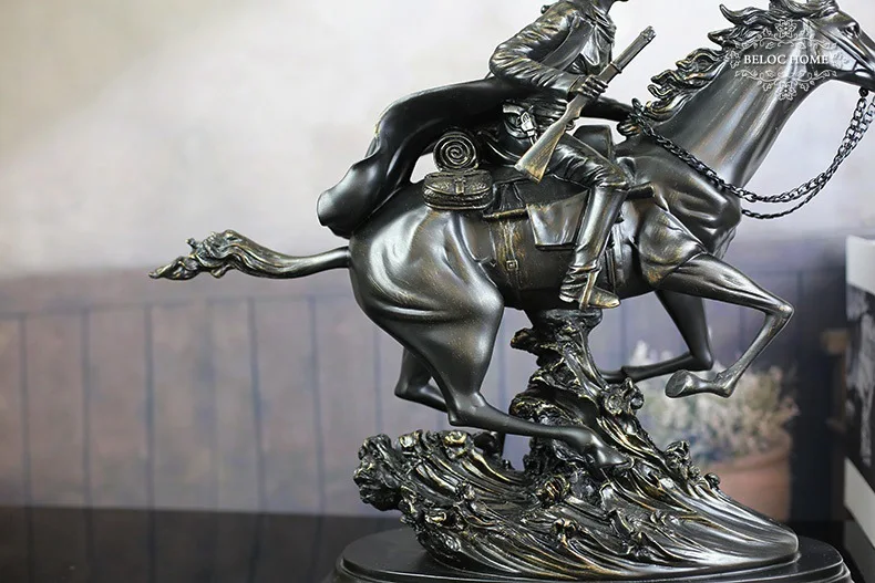 

Nordic resin statue western cowboy sculpture cabinet decoration home furnishings office ornaments Business gifts p0470