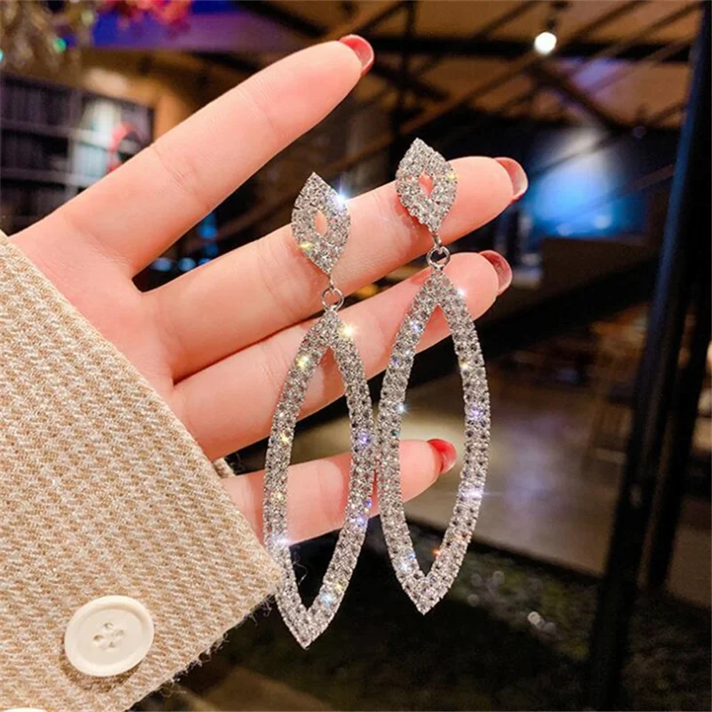 

New Alloy Inlaid Diamond Geometry Triangle Pendant Earrings for Women 2021