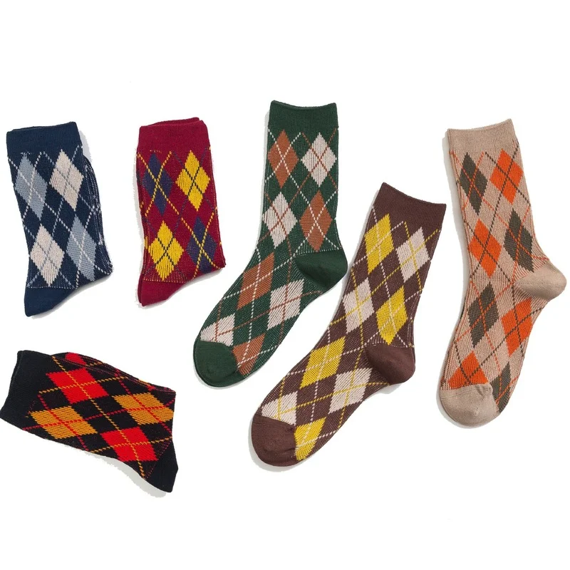 

2021 Women Retro Socks Autumn Winter Cotton Plaid Soft Socks Girls Fashion Korean Style Breathable Cute Casual Ankle Socks