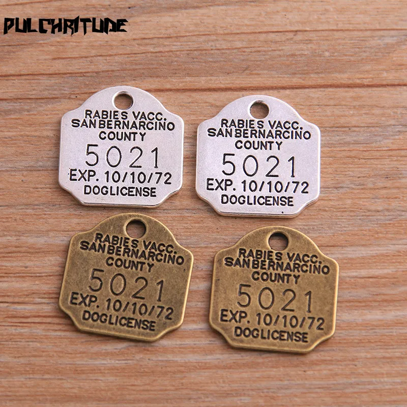 Подвески с квадратными буквами 