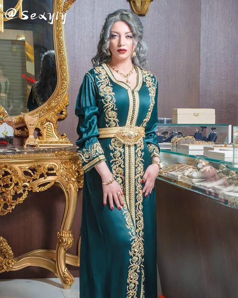 

Luxury Green Kaftan Abaya Evening Dress With Beaded Long Sleeve Crystal Moroccan Prom Dresses 2021 Silk Satin Robe De Soirée